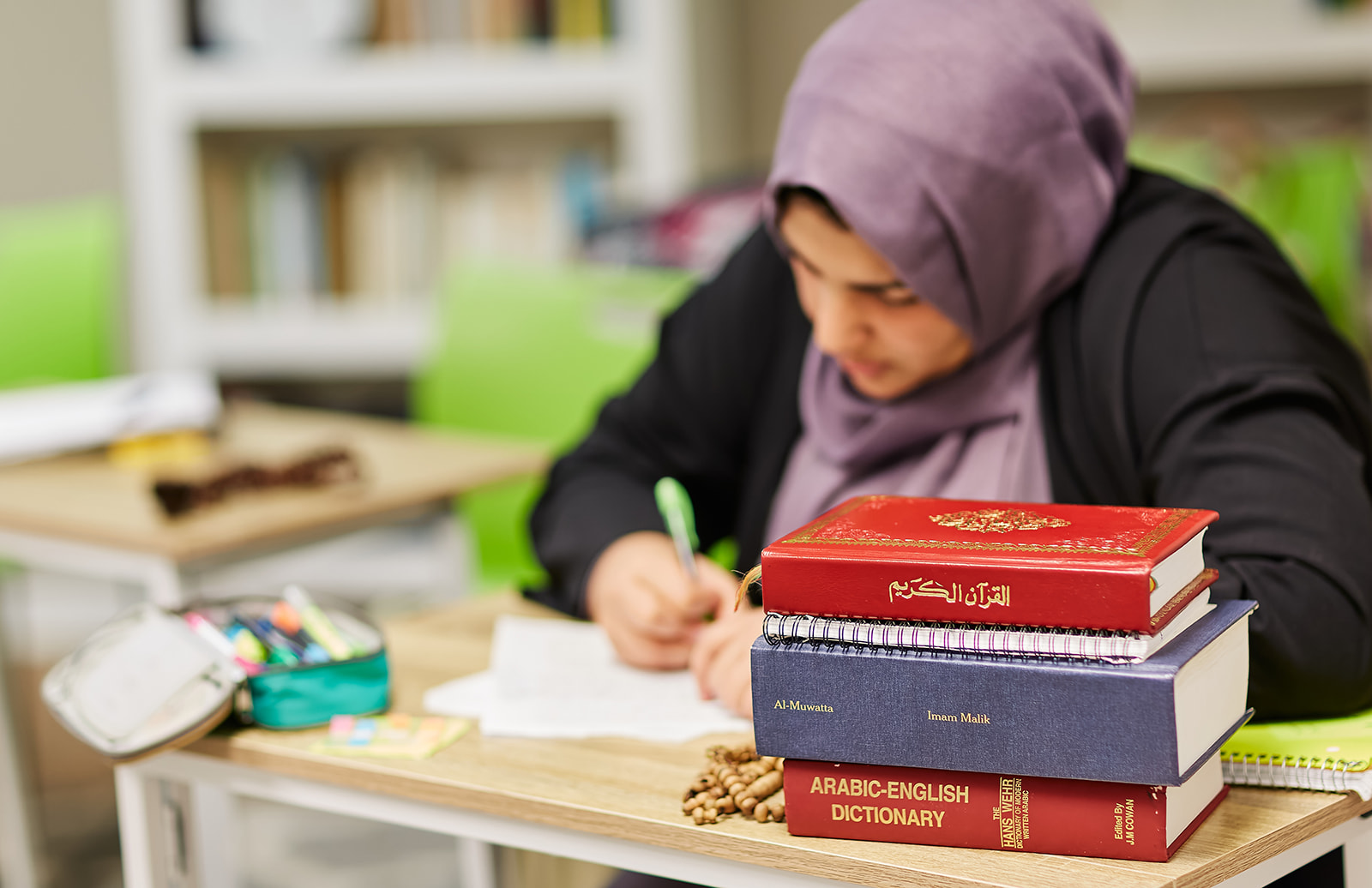 Students studying at Tayseer Seminary